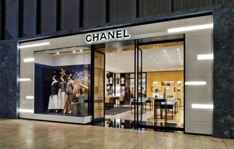 Chanel clothing Canada